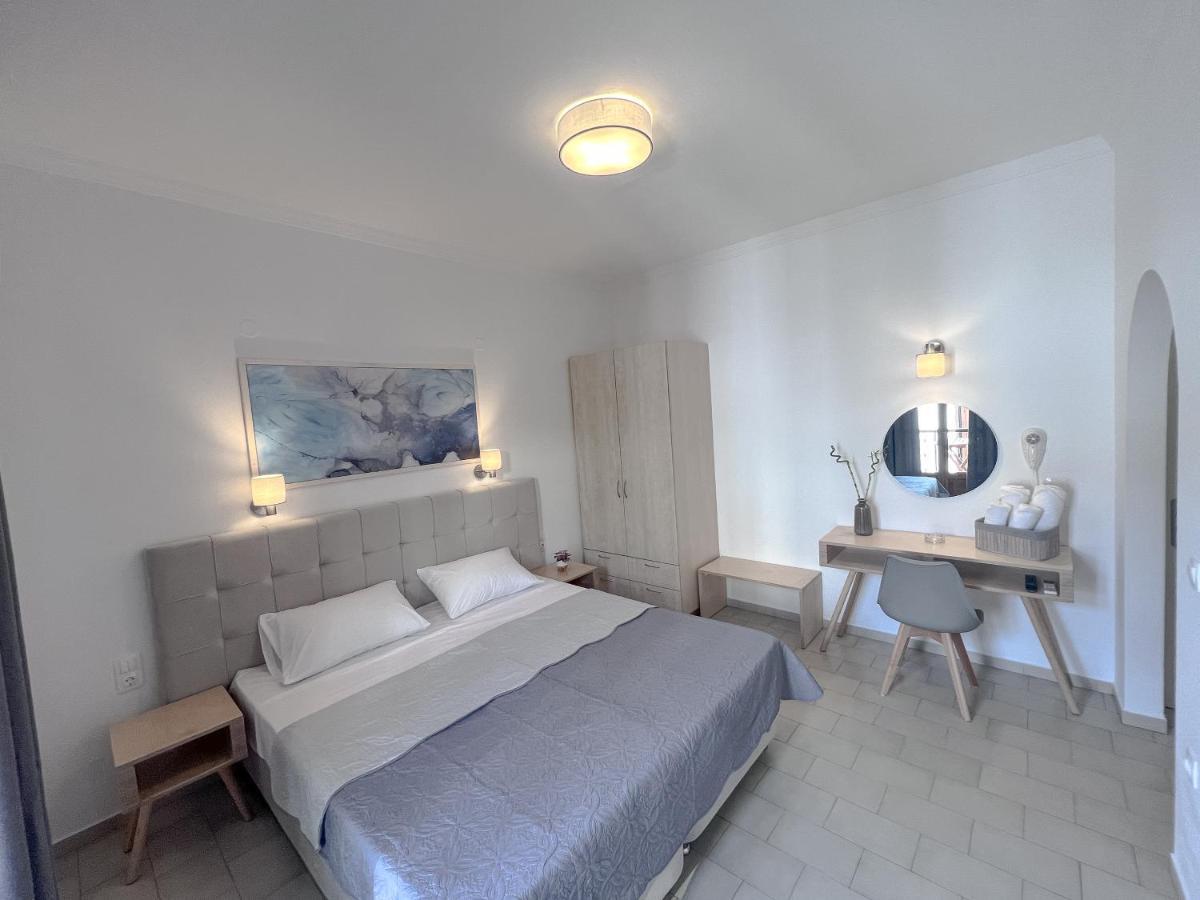 Athanasia Apartments Skiathos Town Exterior photo